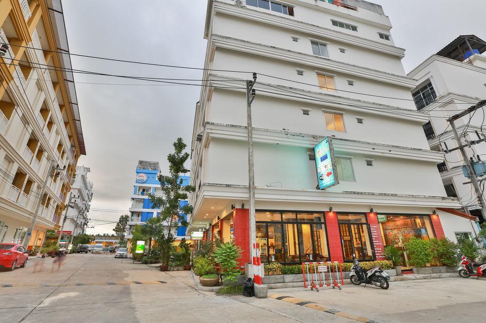 โรงแรม ไทยสยาม Patong ภายนอก รูปภาพ