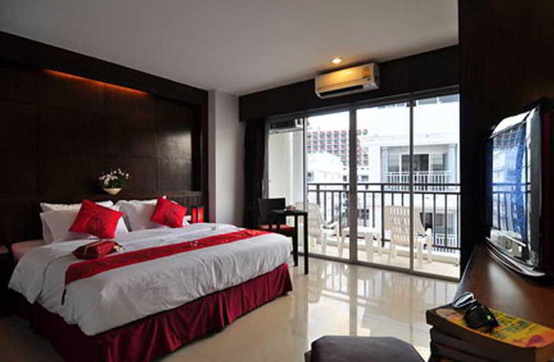 โรงแรม ไทยสยาม Patong ภายนอก รูปภาพ